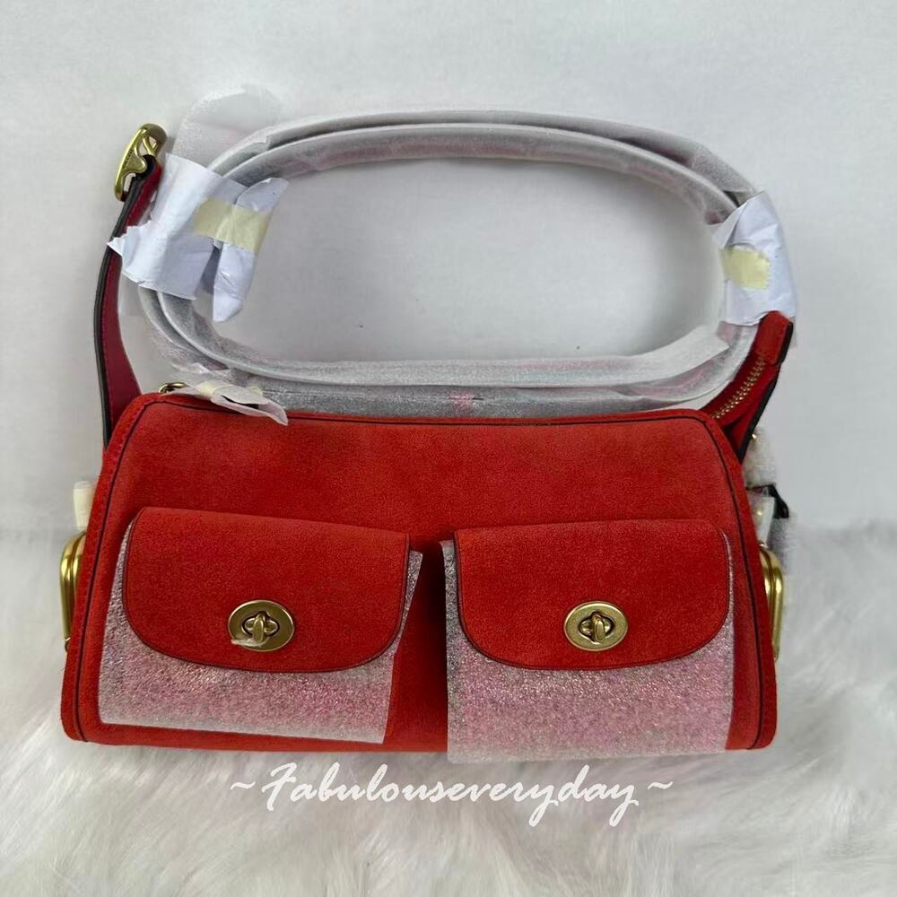 Coach Originals Turnlock Haversack Shoulder Bag Leather/Brass/Candy Apple CFQ59